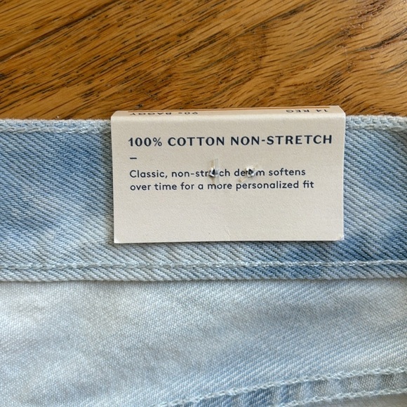 Women's Mid-Rise 90's Baggy Cloud Jeans - Universal Thread Light Wash new - Picture 7 of 8